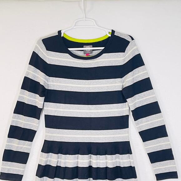 Vince Camuto Sweater Dress Womens Medium Black Gray Stripe Knit Wednesday Adams - Picture 9 of 9